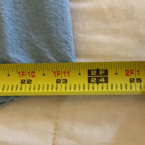 Women’s shirt white blue white floral patterns I’m back in front size large - Picture 8 of 11